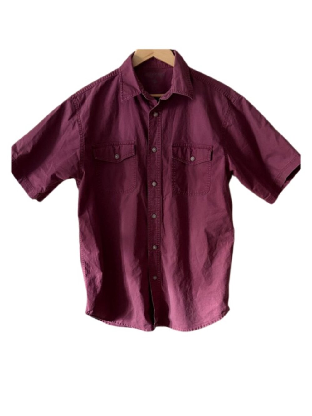 100% Cotton Men’s Button Down Shirt Berry Short Sleeve Two Pocket M